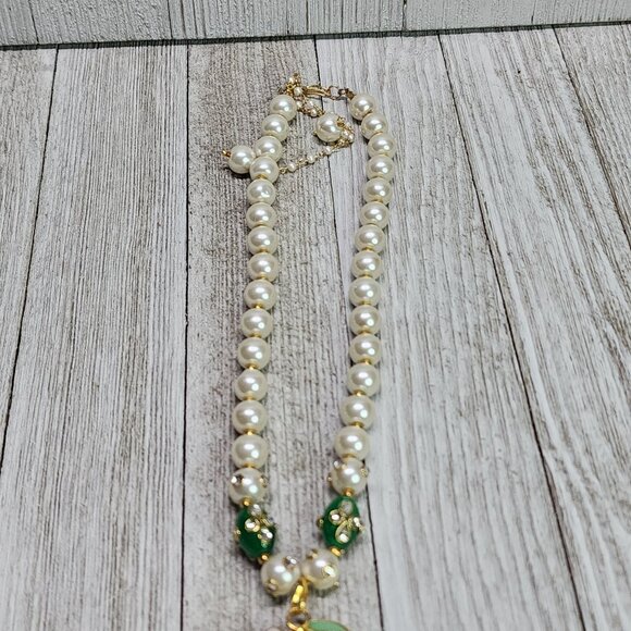 Fashion Costume Jewelry Green Gold White Pearls with Hook Back - Picture 7 of 9